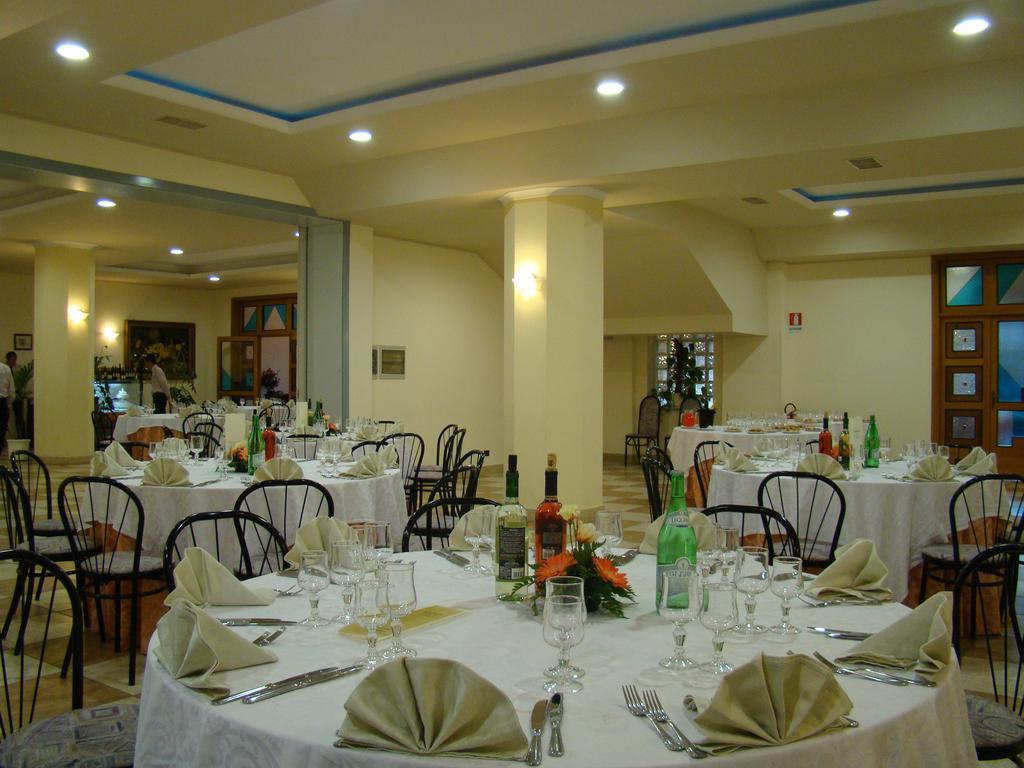 Hotel Ristorante111 Villapiana Eksteriør bilde